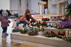 241201-103355-LM-Advent-DSC_2090-