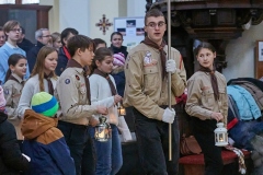 20251221-093423-LNOW-betlamska-svotlo-katedr†la-251221_09-34-23_IMG_0416