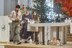 20251221-100810-LNOW-betlamska-svotlo-katedr†la-251221_10-08-10_IMG_0514